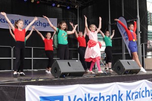 07 2019 Stadtfest Tanz red1MB      